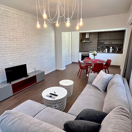 Location ! Location ! Location ! City Garden View Apartment Sofya Dış mekan fotoğraf