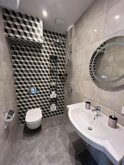 Location ! Location ! Location ! City Garden View Apartment Sofya Dış mekan fotoğraf